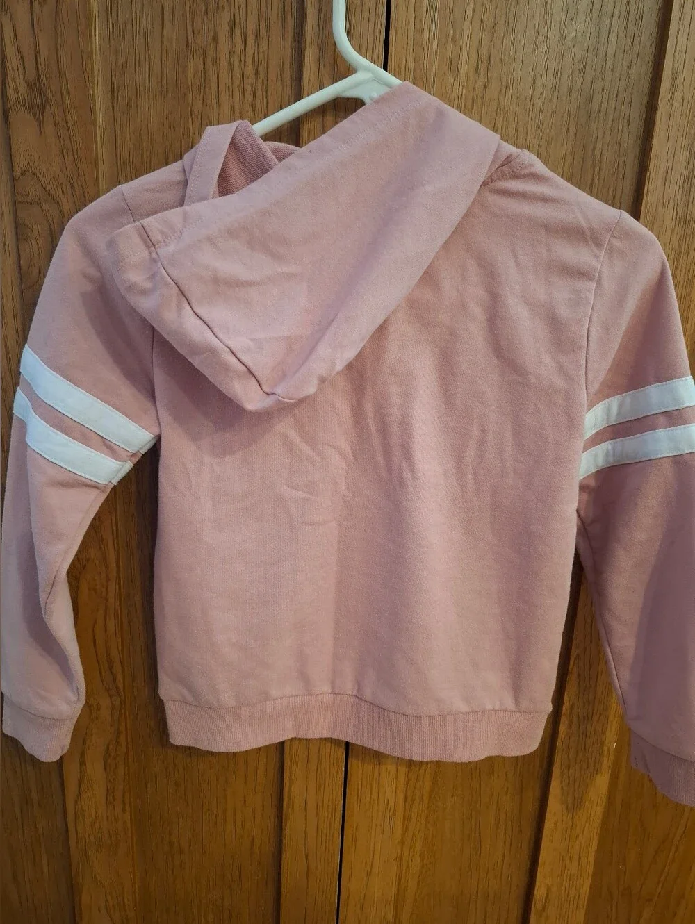 Almost Famous Girls Mauve Lightweight Pullover.